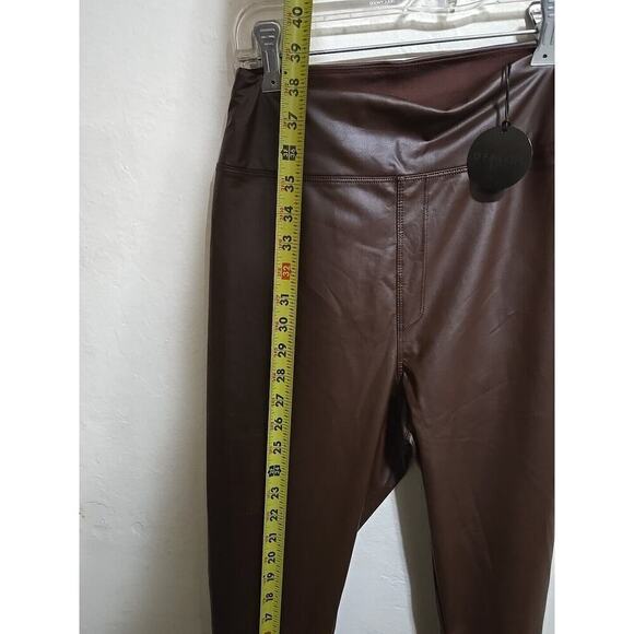Leggings OFFLINE By Aerie Real Luxe Faux Leather Legging NEW Brown Size Medium - Picture 9 of 11
